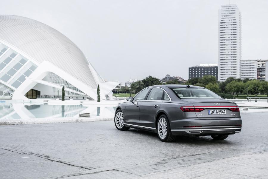  Audi A8 L 50 TDI Quattro (D5) 2017 года  (WW) (фото 29 из 31)